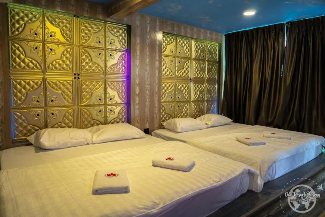 Mangrove Floating Chalet Kukup Esterno foto